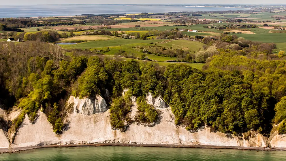 Møns Klint set fra vandsiden
