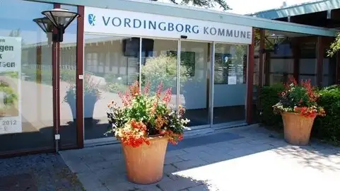 Indgang til rådhuset på Valdemarsgade