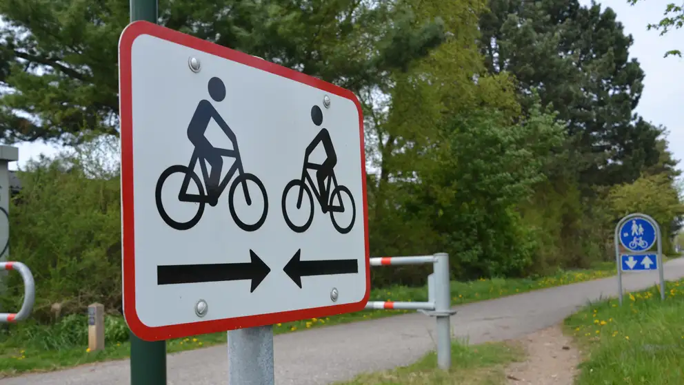 Billede af skilt med to cykler