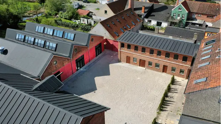 Luftfoto af Støberihallerne i Præstø